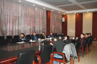 李學(xué)軍董事長陪同榆林設(shè)計院一行赴涇河新城項目調(diào)研指導(dǎo)工作